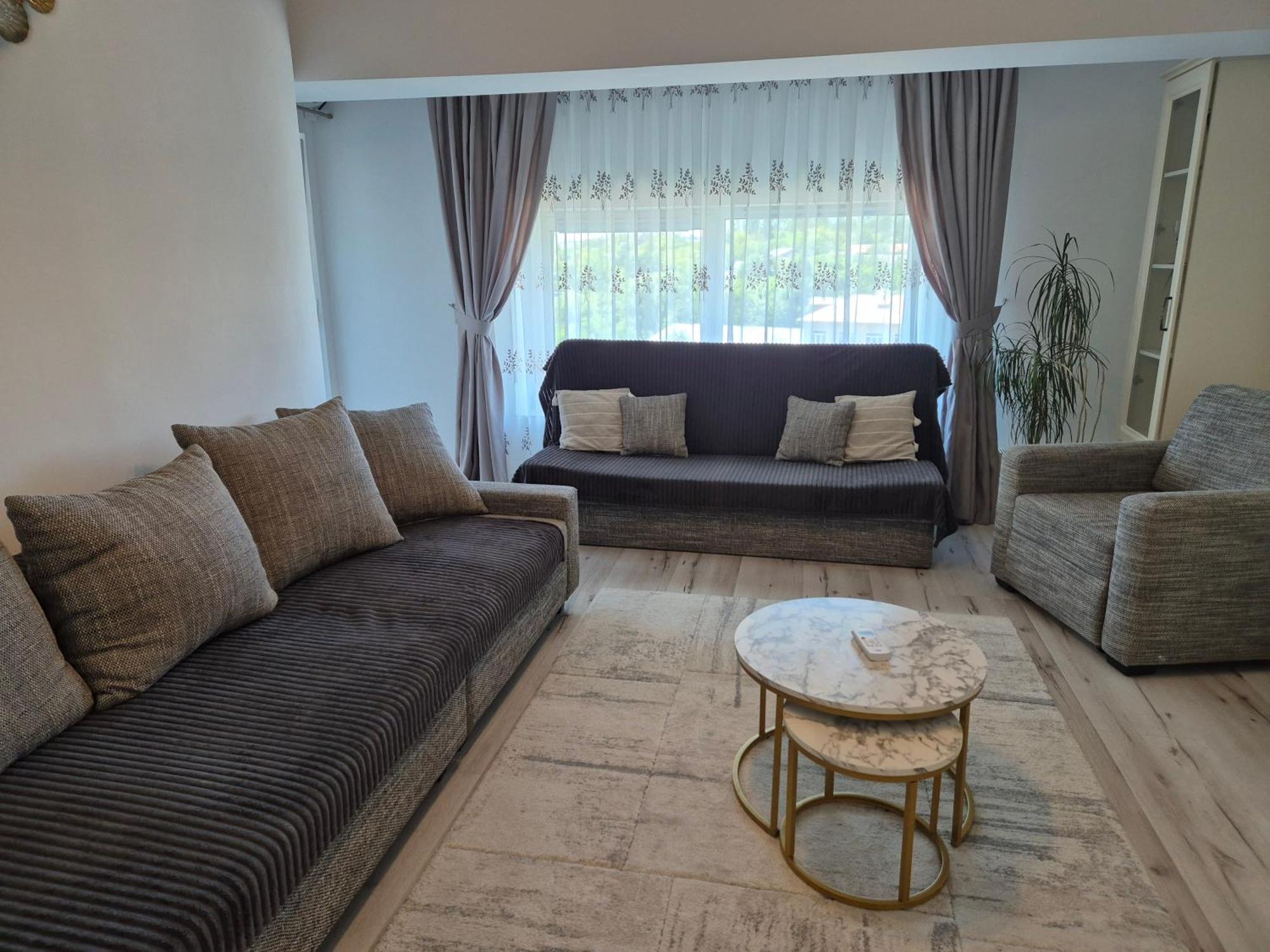 Suceava Apartment Екстер'єр фото